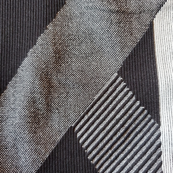 Victoria's Secret Pink black leggings - Picture 4 of 5